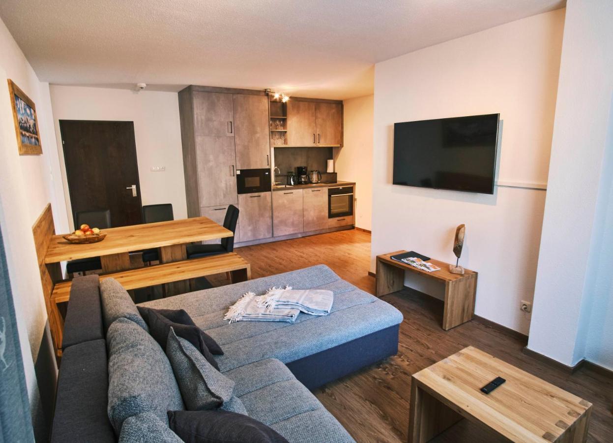 Two-Bedroom Apartment,1247499061:JPEG