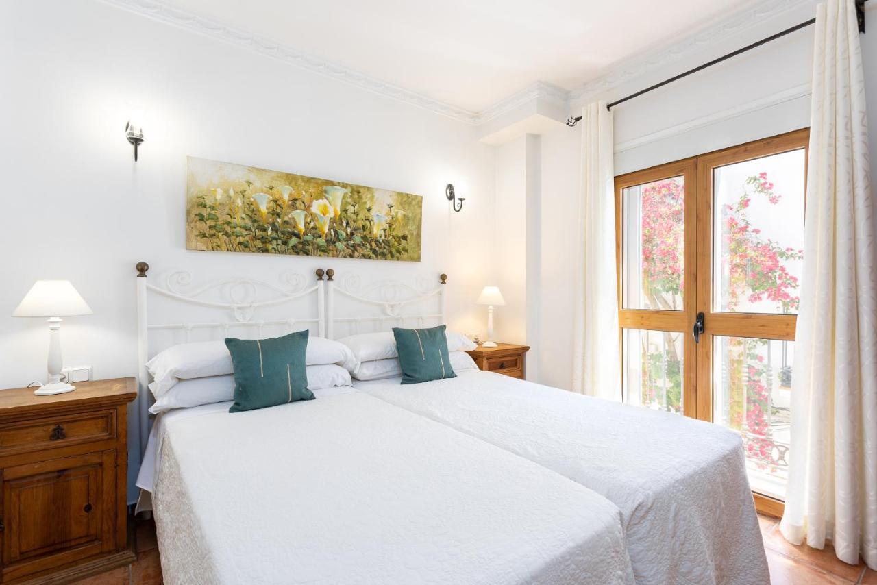 Two-Bedroom Apartment,1245652441:JPEG