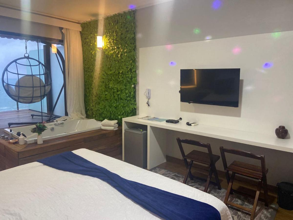 King Suite Spa Bath