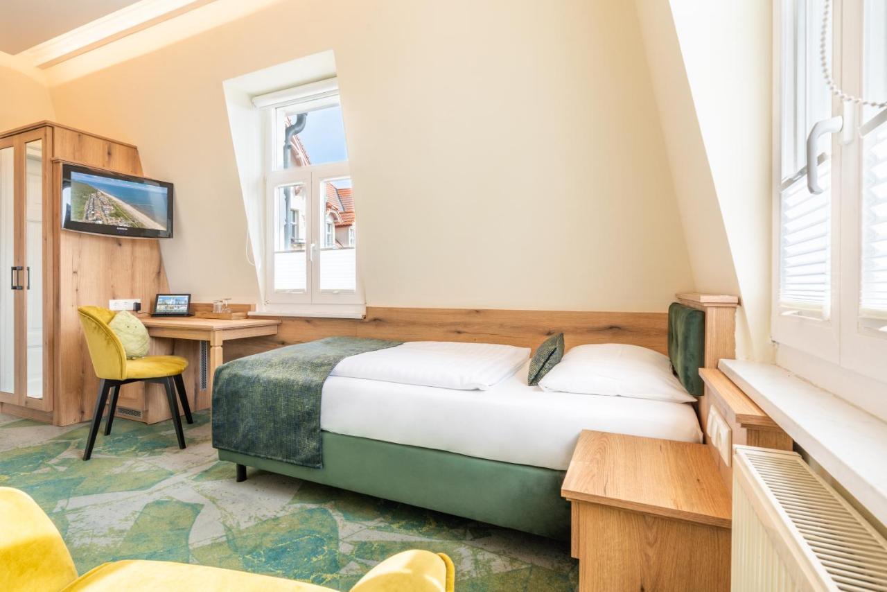 Single Room,1589129413:JPEG