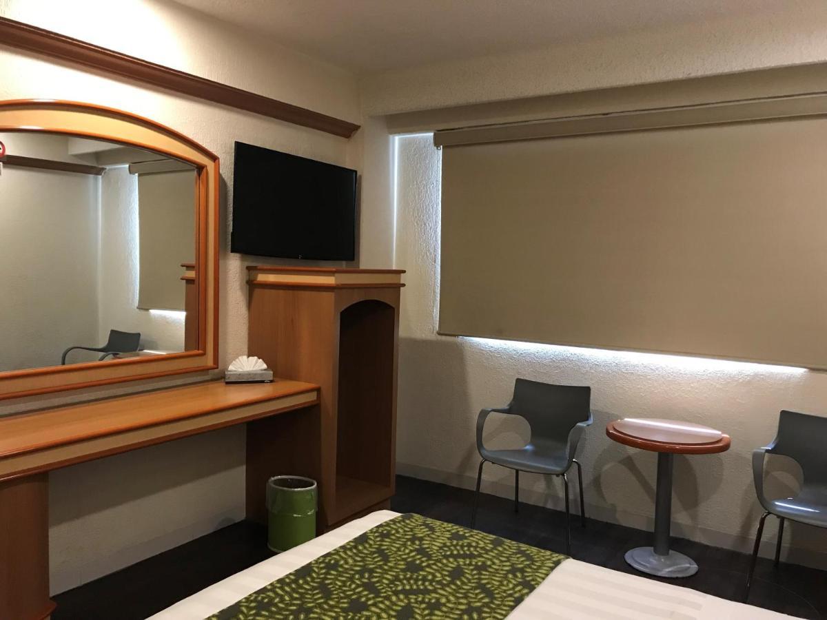 Deluxe Room,1248044146:JPEG