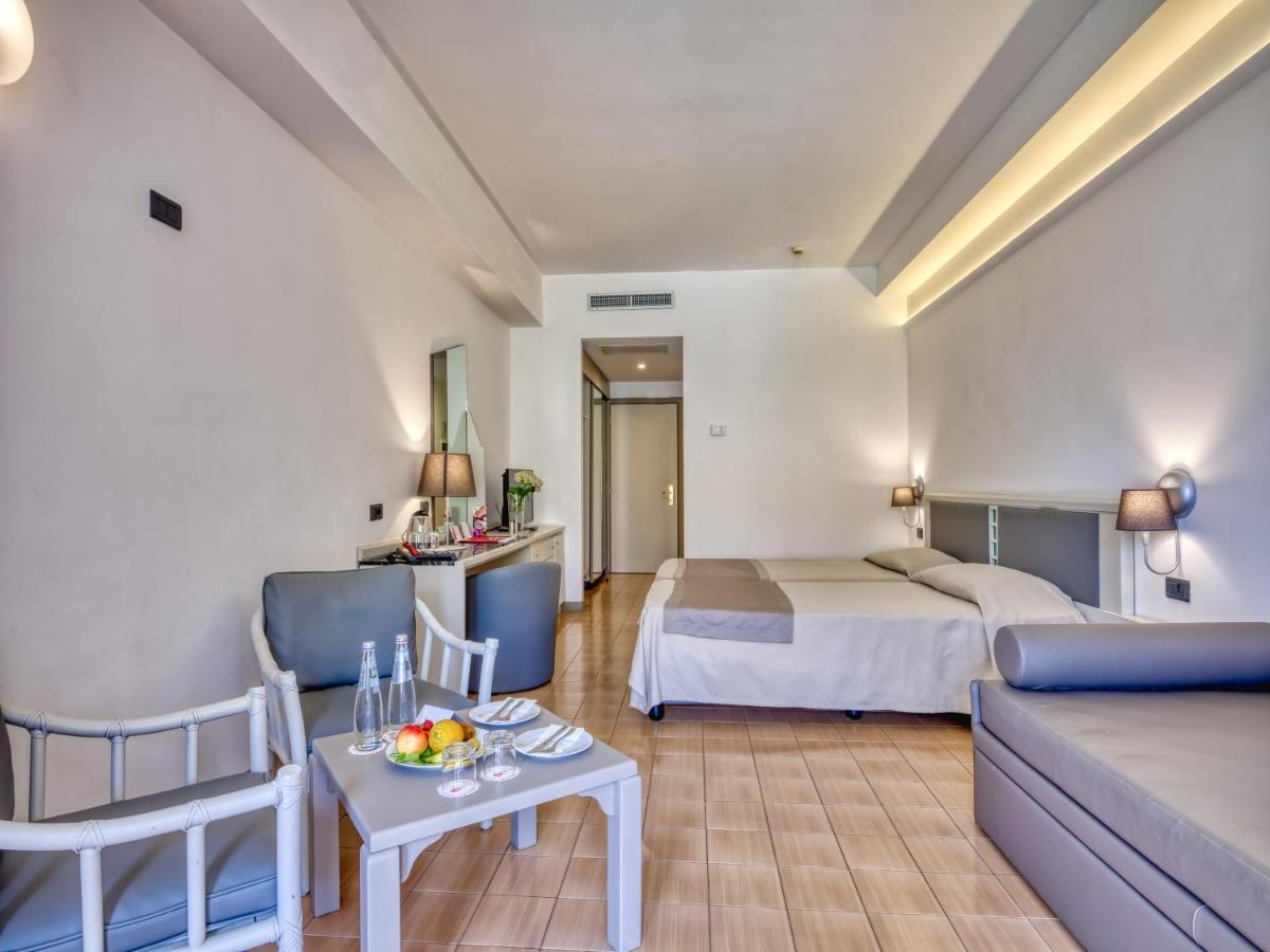 Standard Double or Twin Room Balcony,1248123295:JPEG