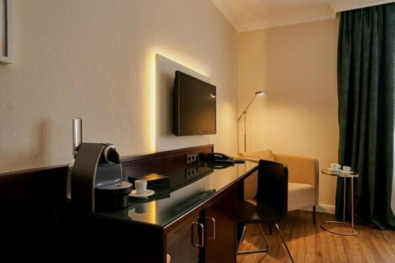 Small Double Room Queensize