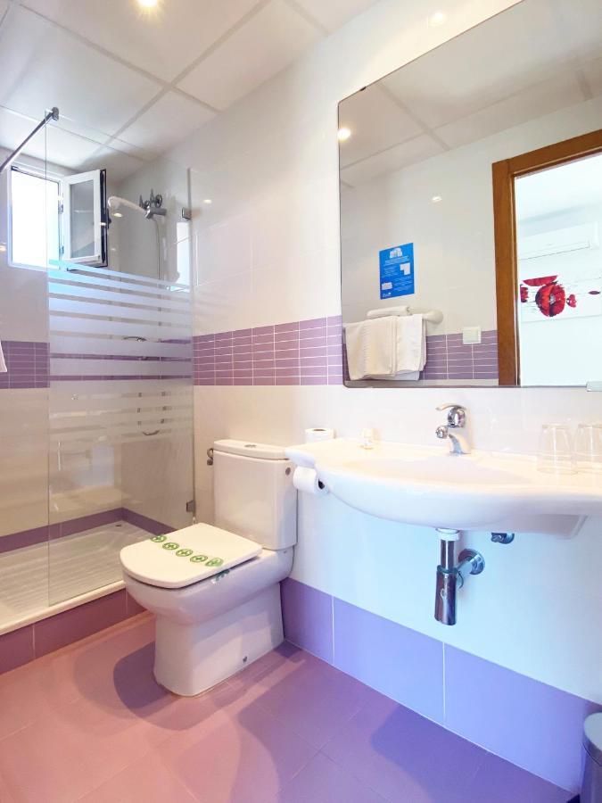 Standard Room,1248411322:JPEG