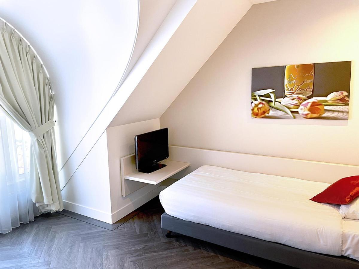 Standard Single Room,1656171838:JPEG
