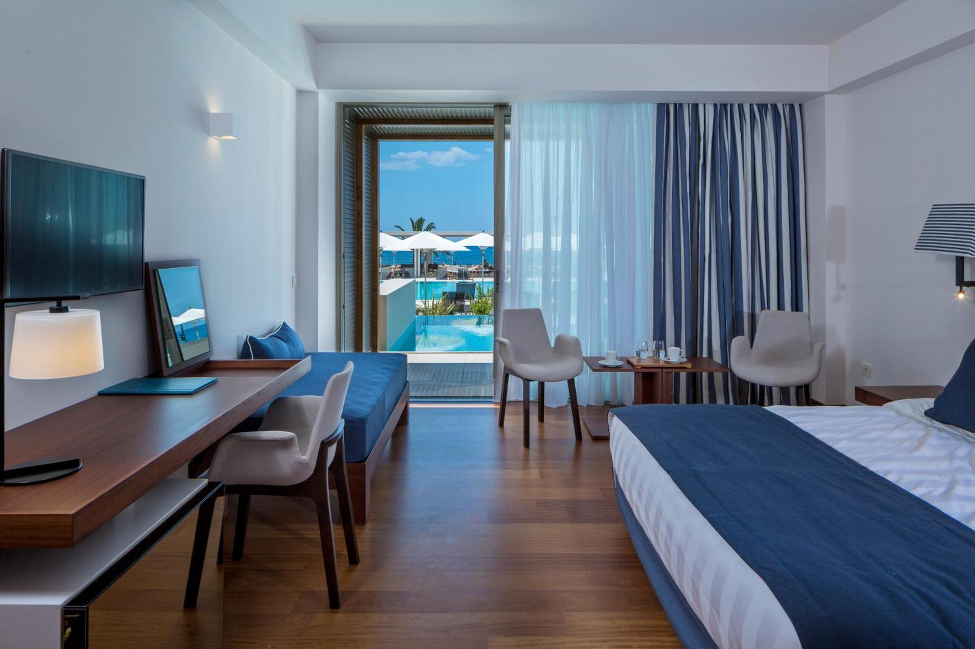 Superior Double Room Sea View Private Pool