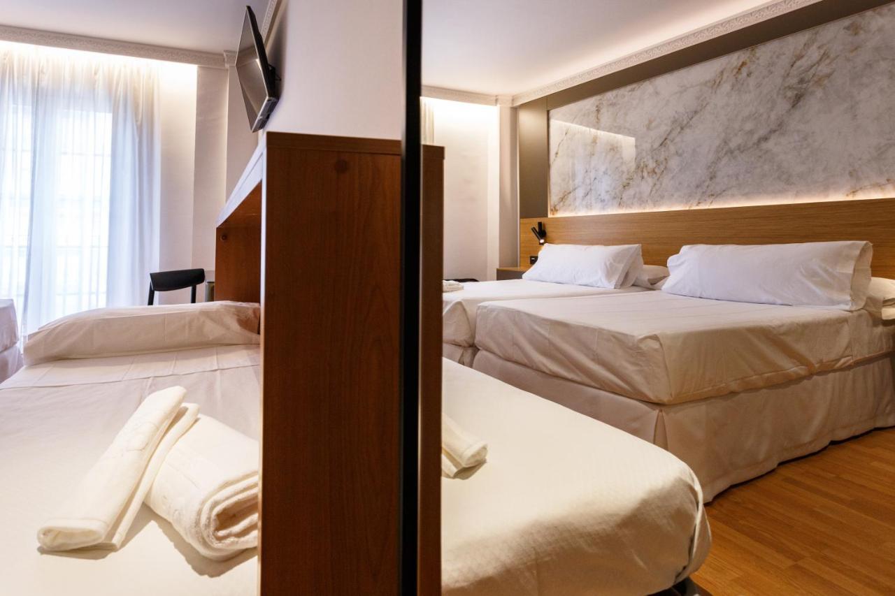 Triple Room,1436502052:JPEG