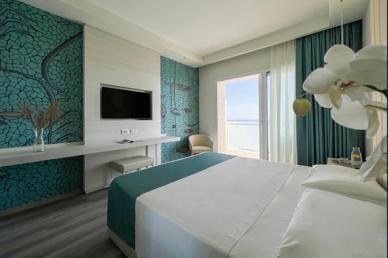 Superior Double Room Balcony Sea View Beach,1248922123:JPEG