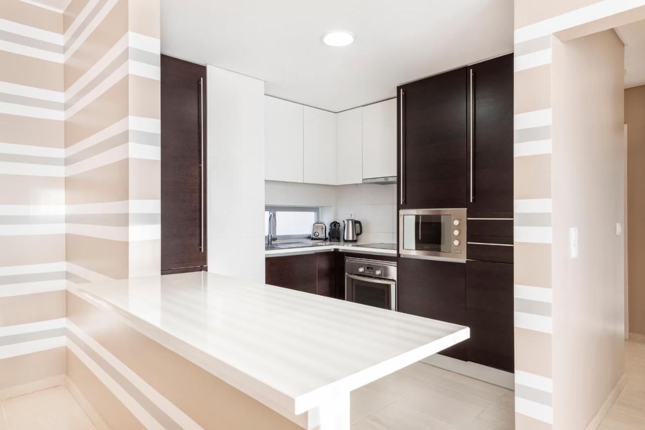 Two-Bedroom Apartment Golf View