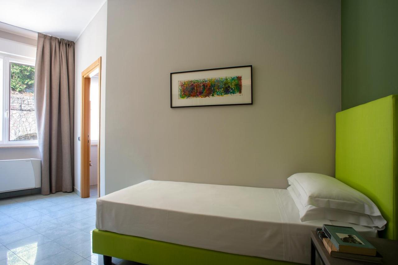 Single Room,1249681519:JPEG