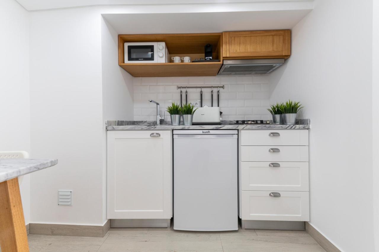 Studio,1249884760:JPEG