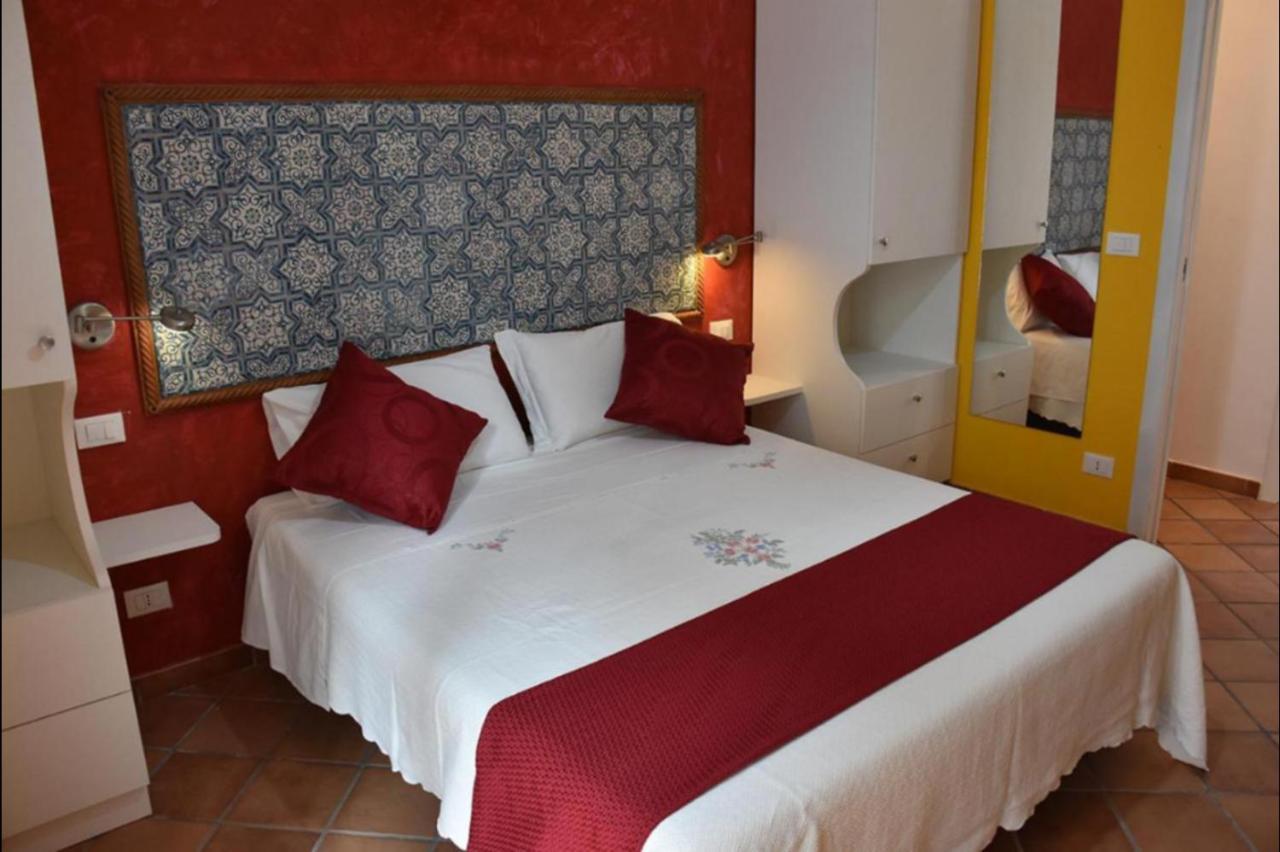 Standard Double Room,1251176884:JPEG