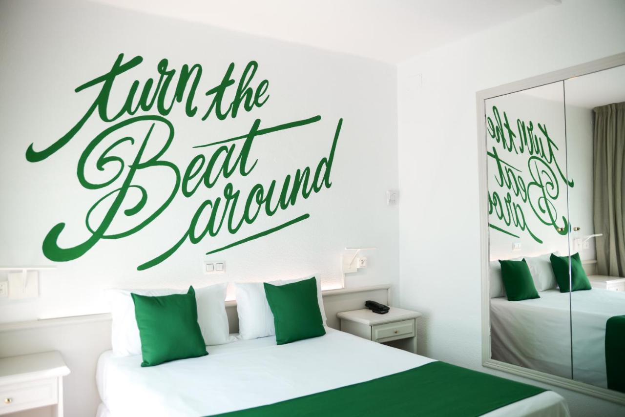 Deluxe Single Room,1365852527:JPEG