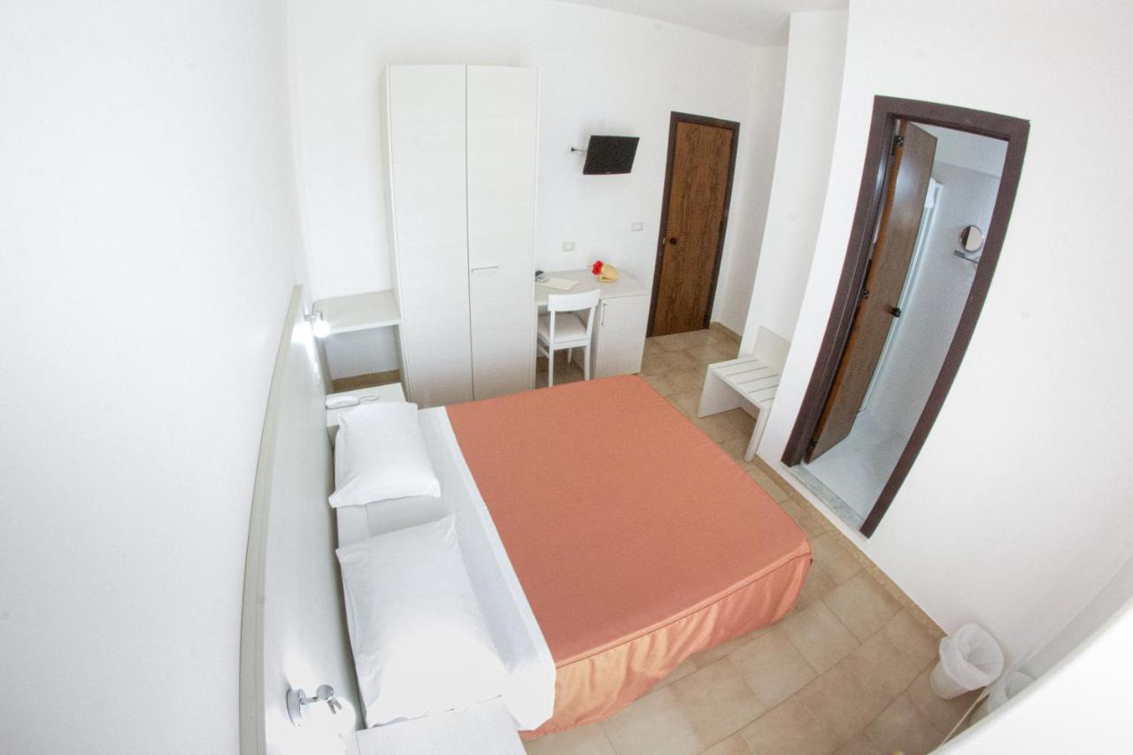 Standard Double Room,1251630955:JPEG