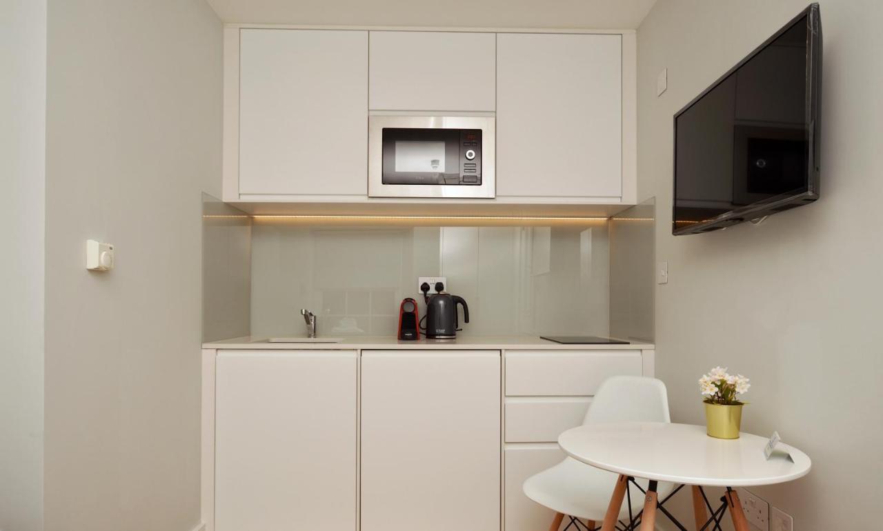 Lower Ground Floor Small studio