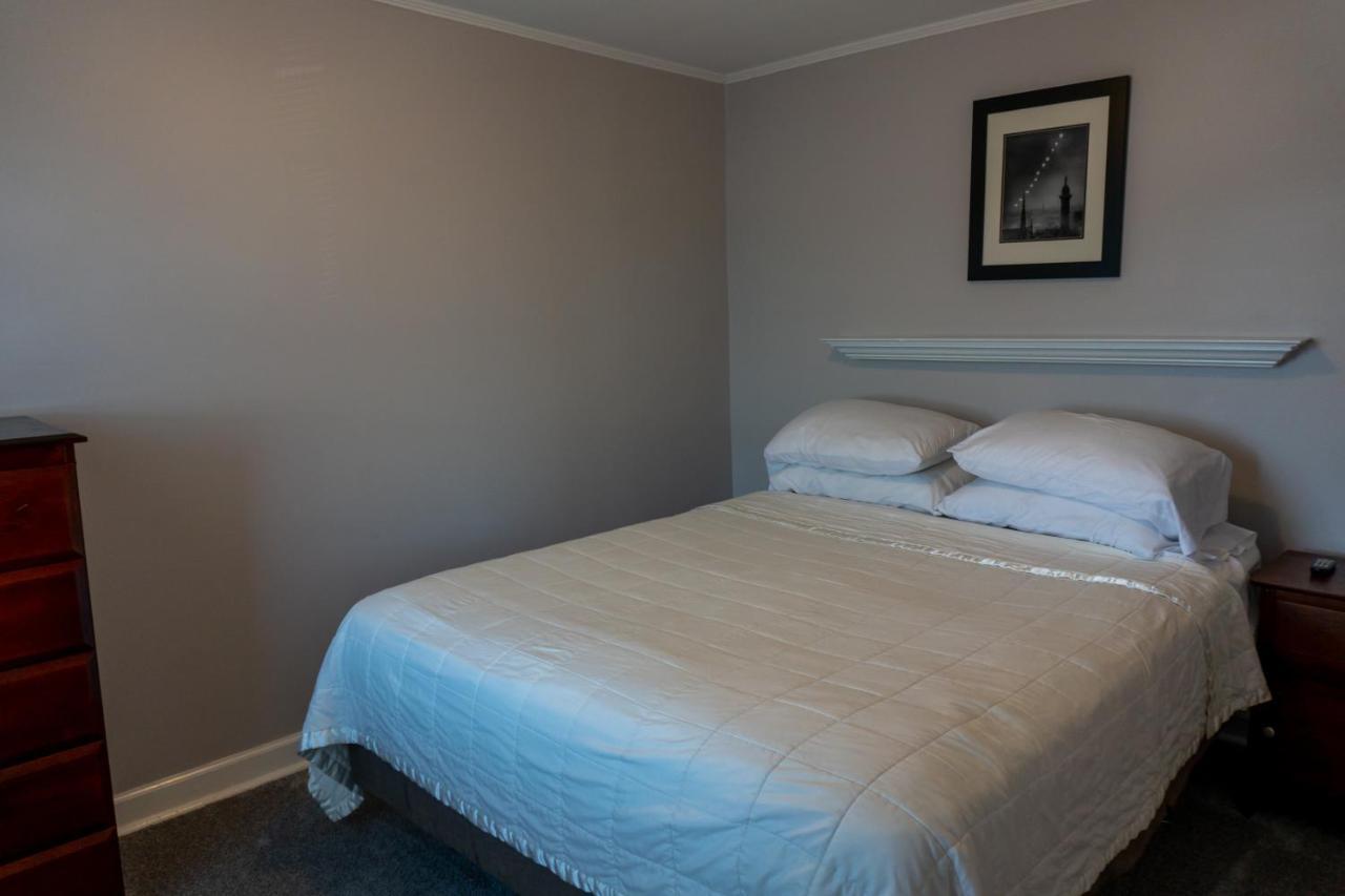 Queen Room Two Queen Beds