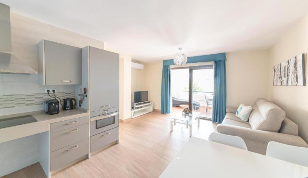 One-Bedroom Premium Suite