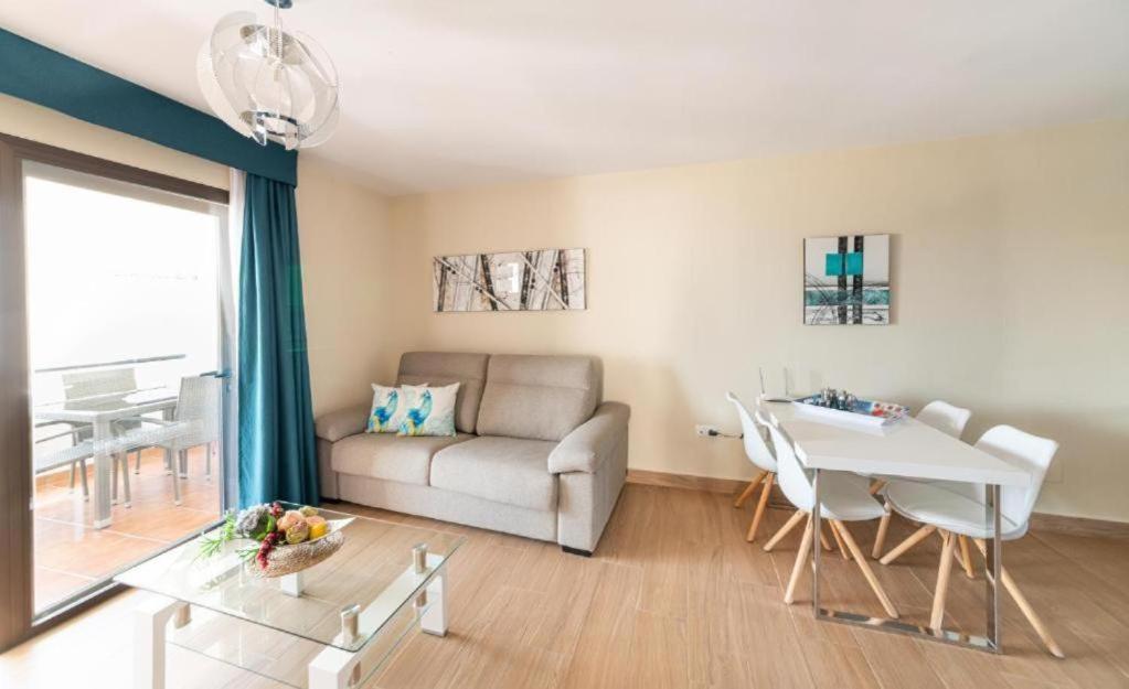 One-Bedroom Premium Suite