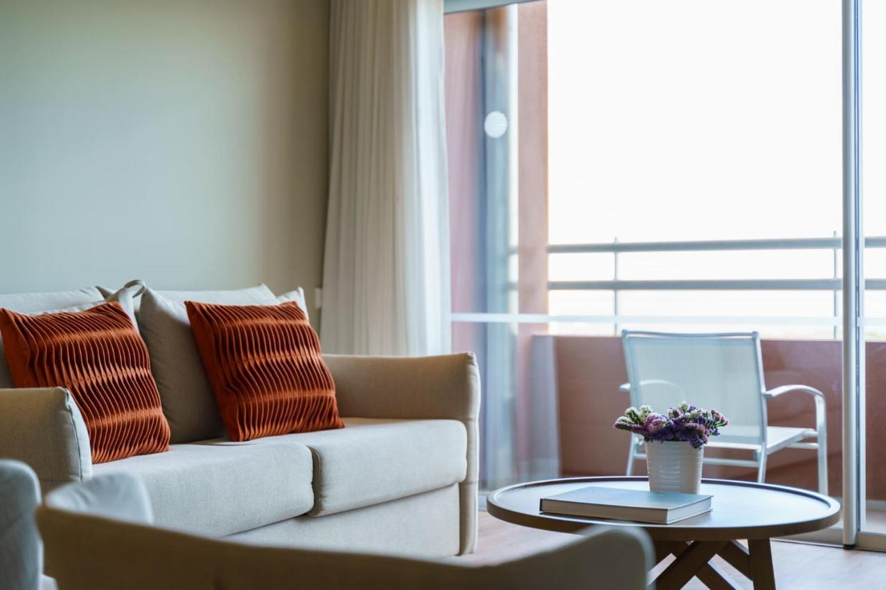 Premium Two-Bedroom Apartment with River View,1251974410:JPEG