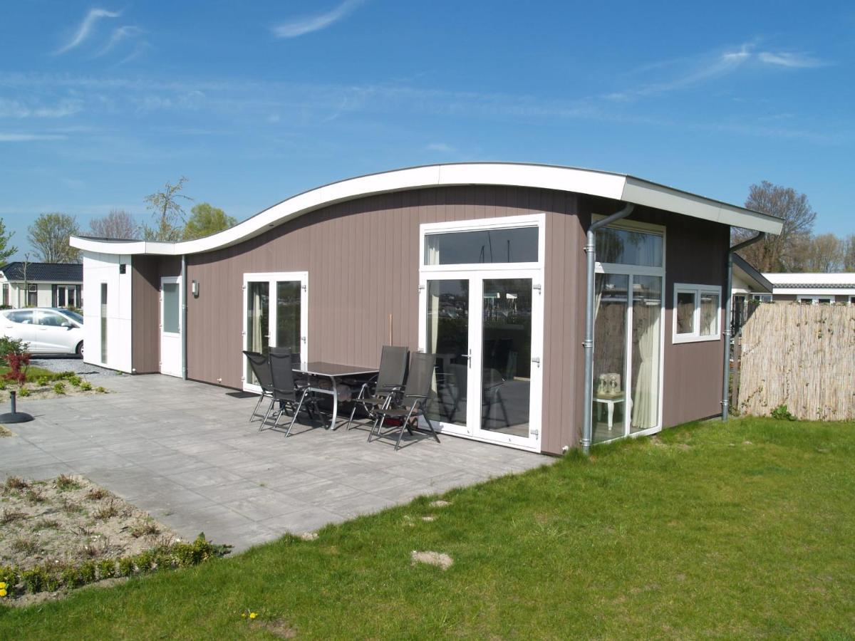 Three Bedroom Chalet Pavilion 6