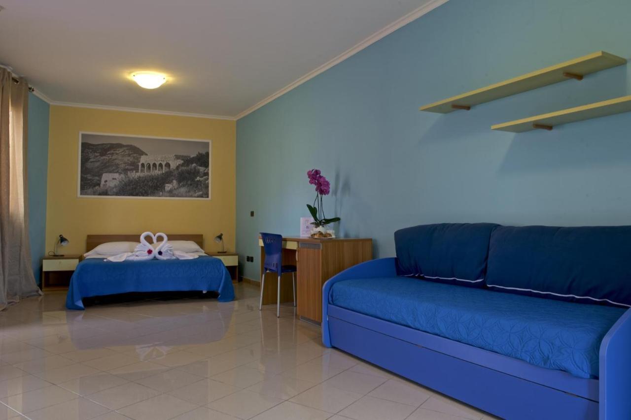 Standard Double Room,1456945438:JPEG