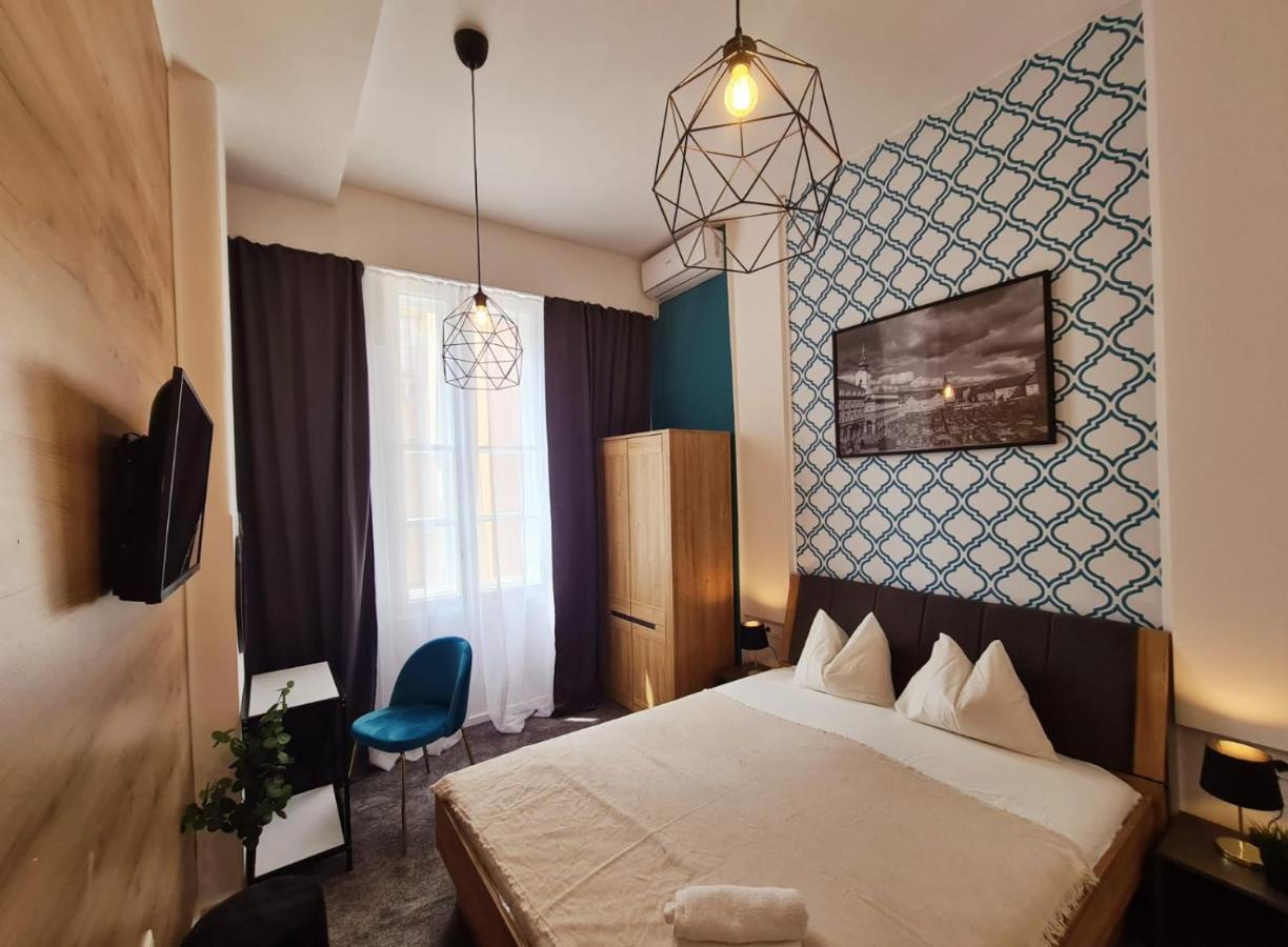 Double Room Private Bathroom