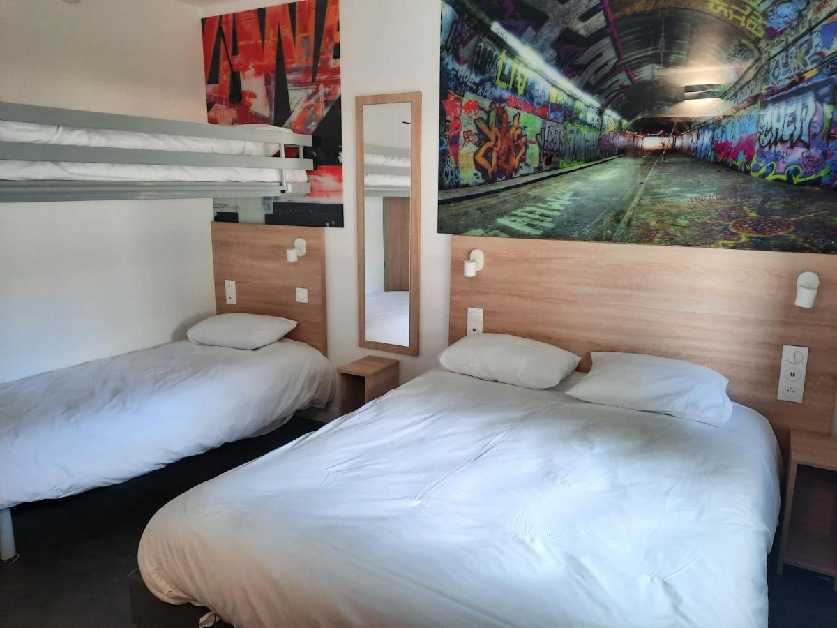 1 Double Bed 2 Single Beds,1257341422:JPEG