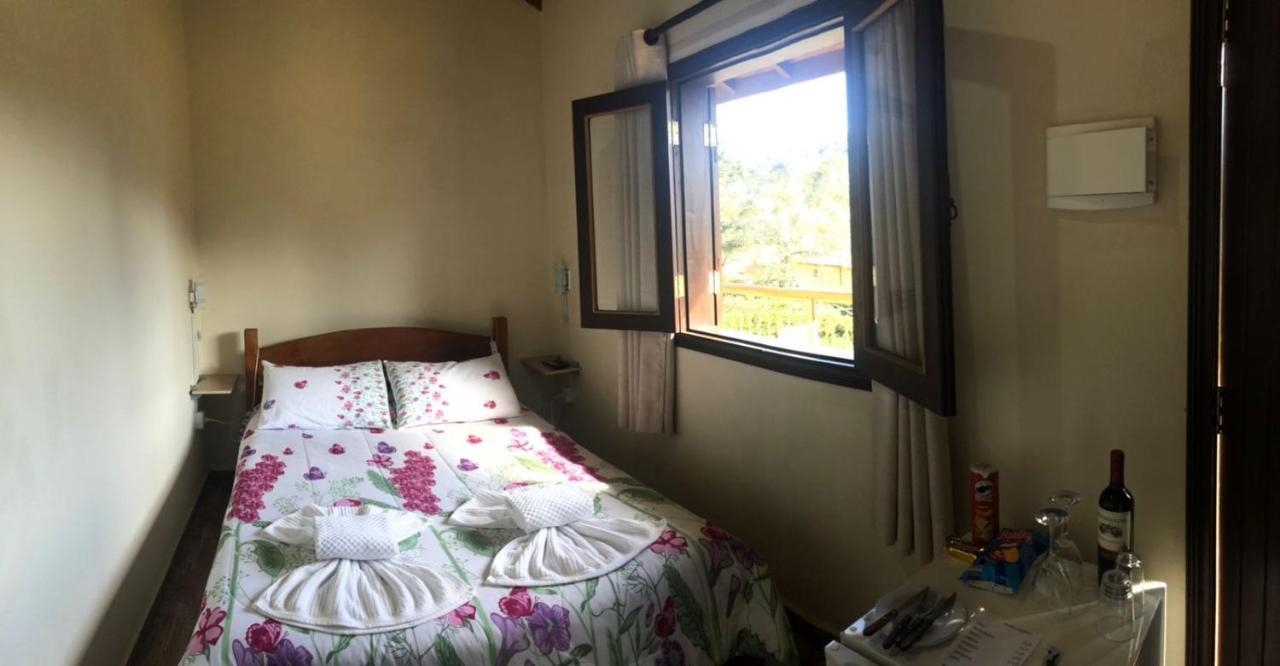 Standard Double Room,1372874762:JPEG