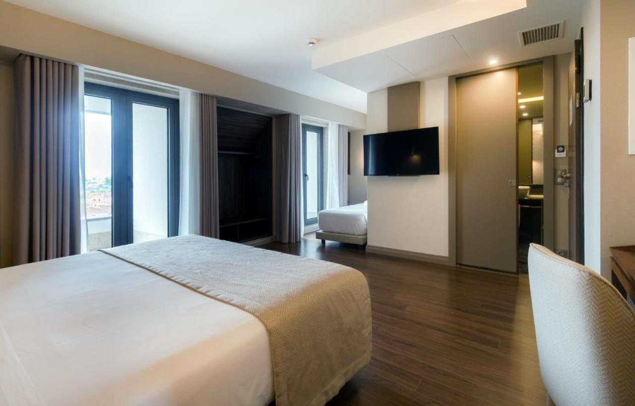 Triple Room,1256417416:JPEG
