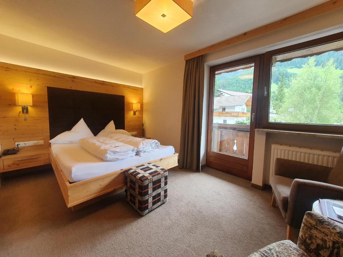 Junior Superior Room