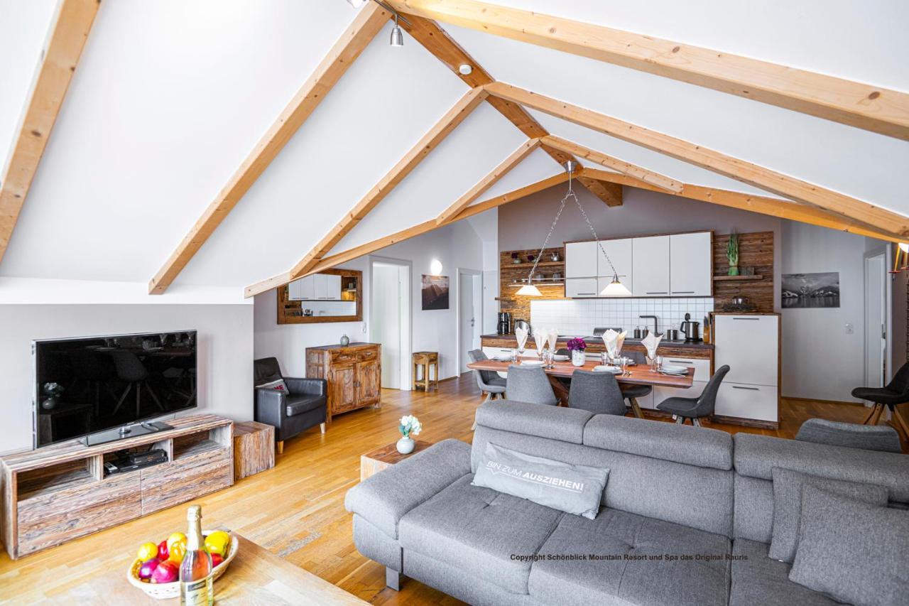 Four-Bedroom Apartment Sofa Bed