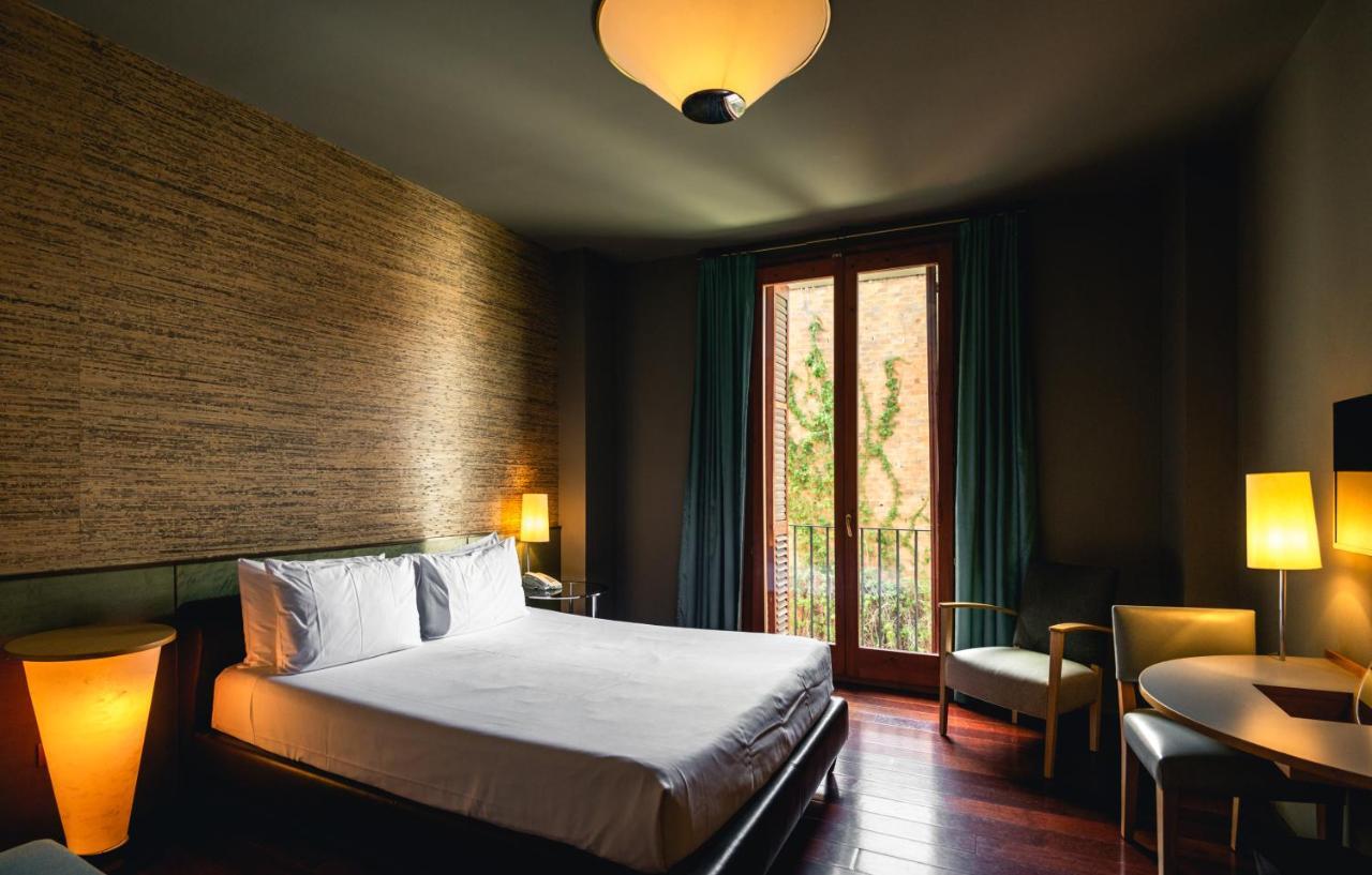 Double Room,1256726866:JPEG