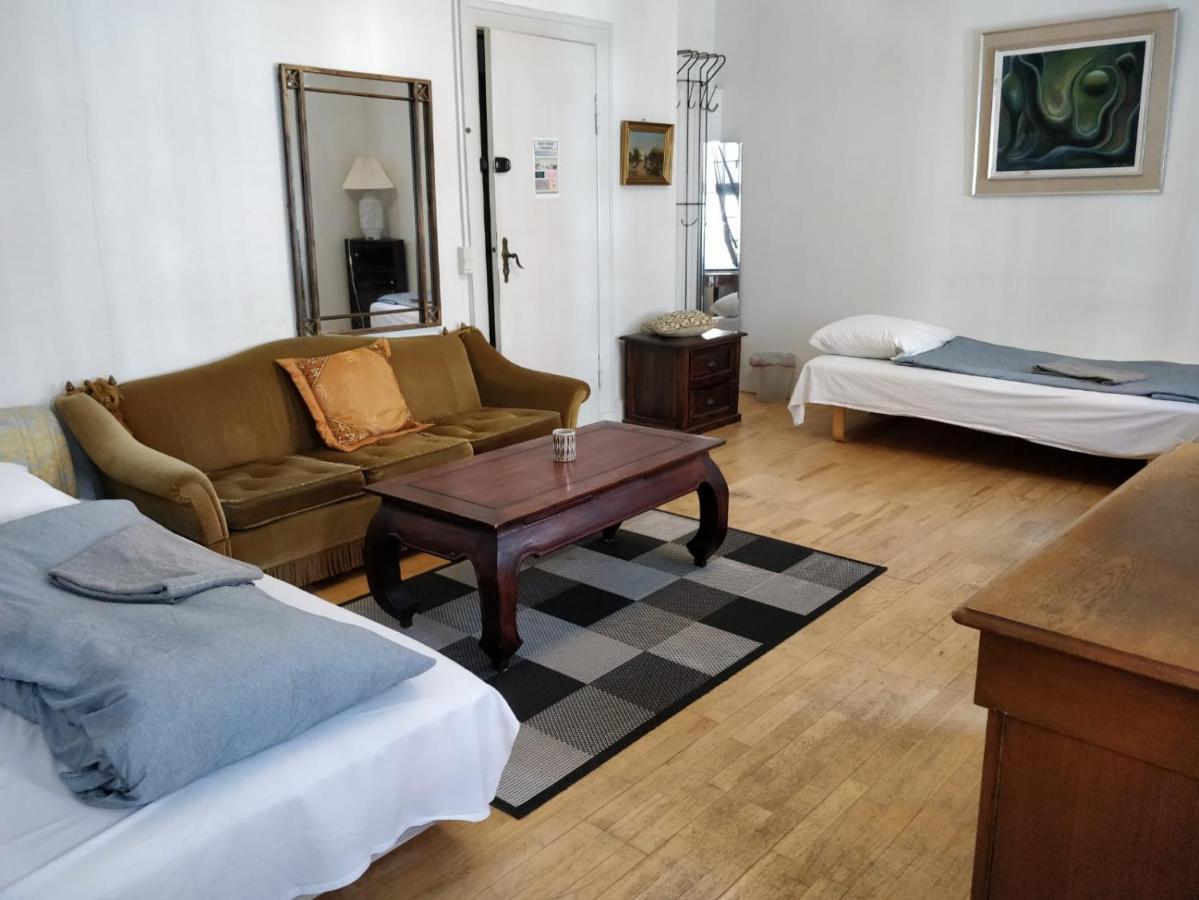 Großes Zweibettzimmer
