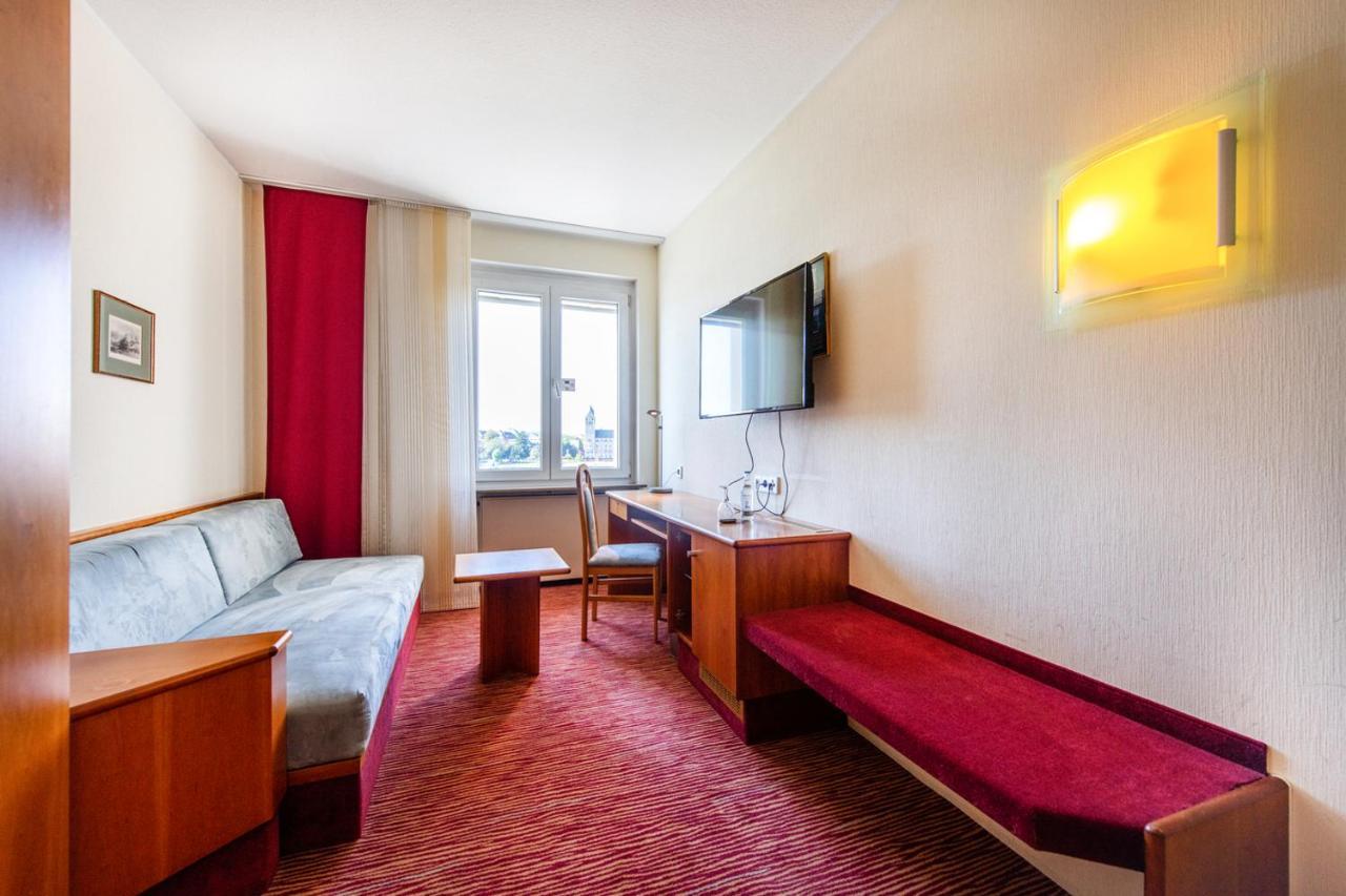 Single Room,1257294187:JPEG