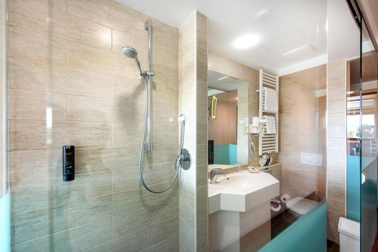 Superior Single Room River View