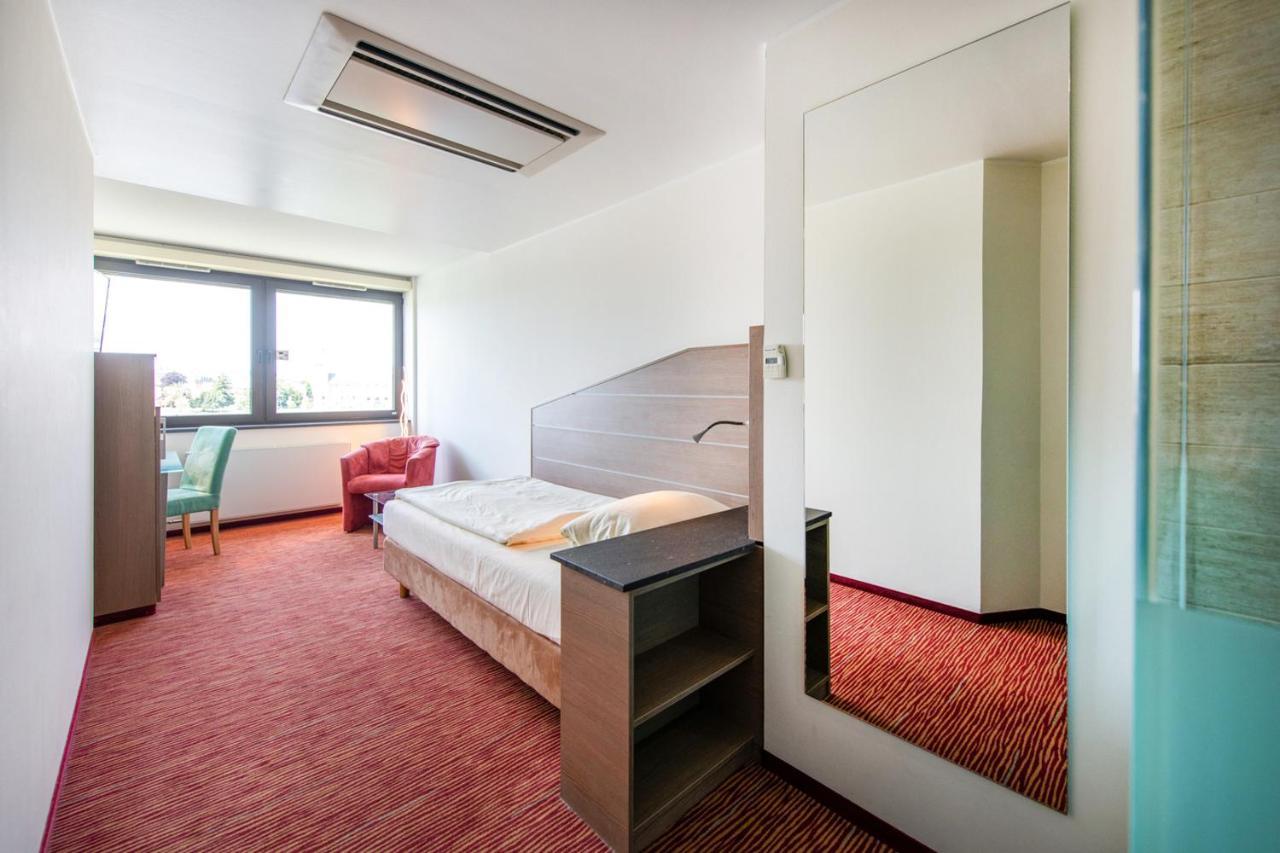 Superior Single Room River View