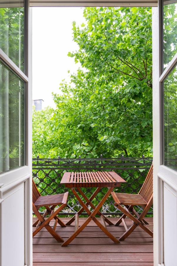 Large Studio Kitchenette Balcony
