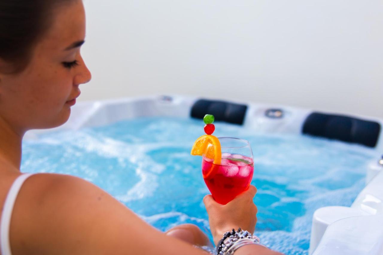 Double Room Hot Tub