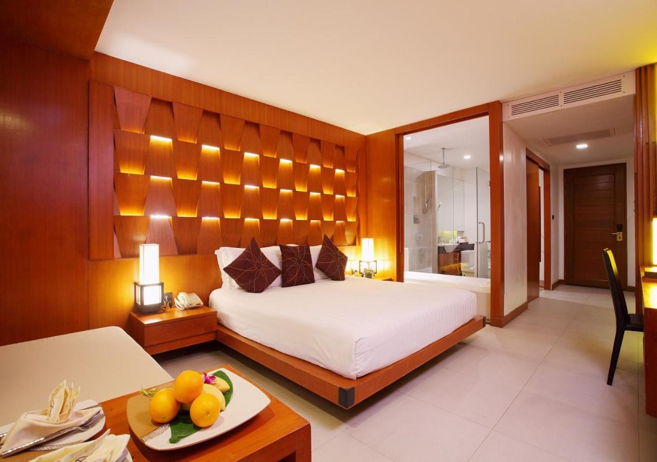 Deluxe Double Room Pool Access Daily Complimentary Minibar