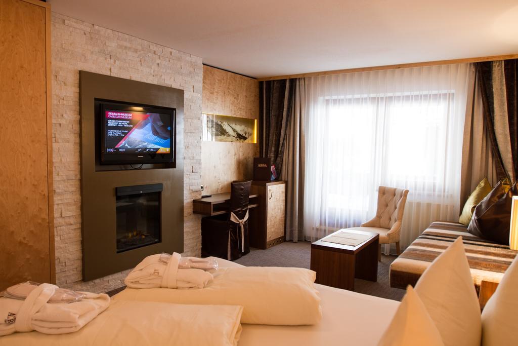Deluxe Double Room,545075814:JPEG