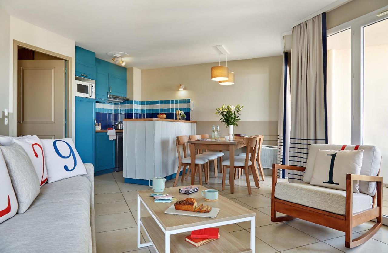 One-Bedroom Apartment Sleeping Alcove Terrace or Balcony Sea View