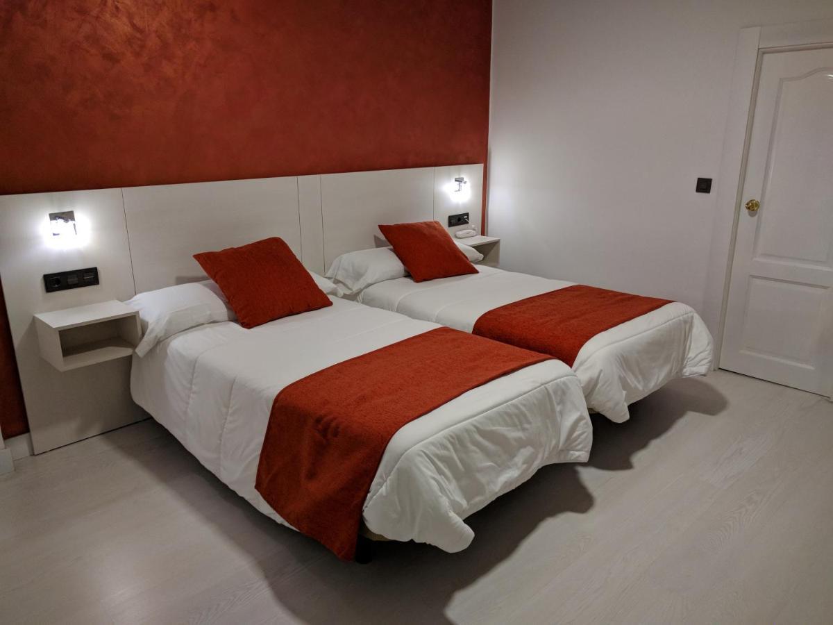 Double or Twin Room,1263461524:JPEG