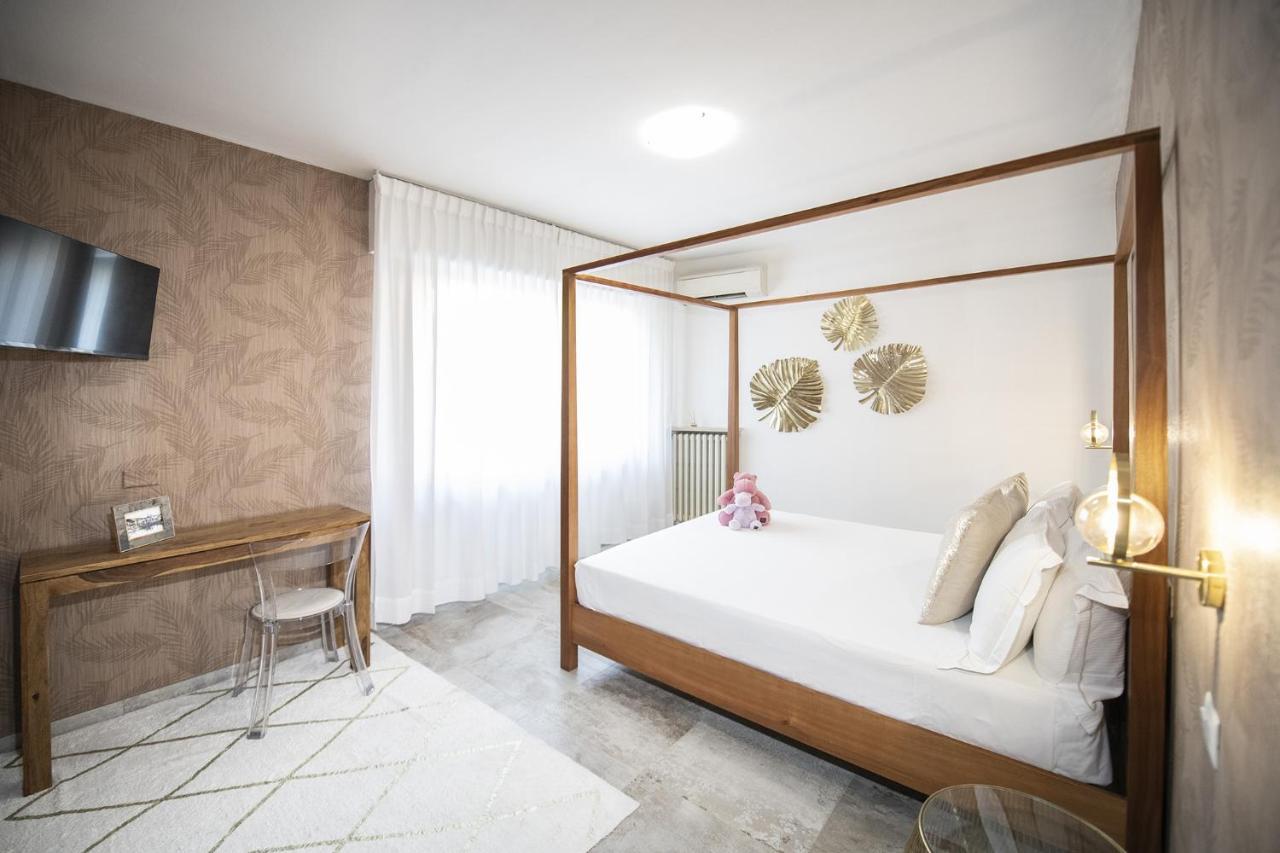 Superior Double Room,1259697610:JPEG