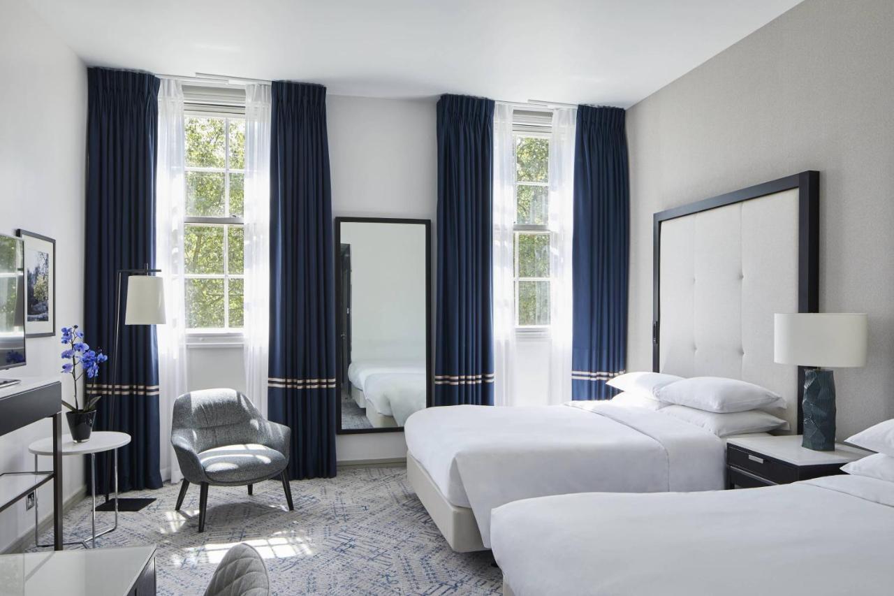 Superior Family Room Two Double Bed Grosvenor Square View