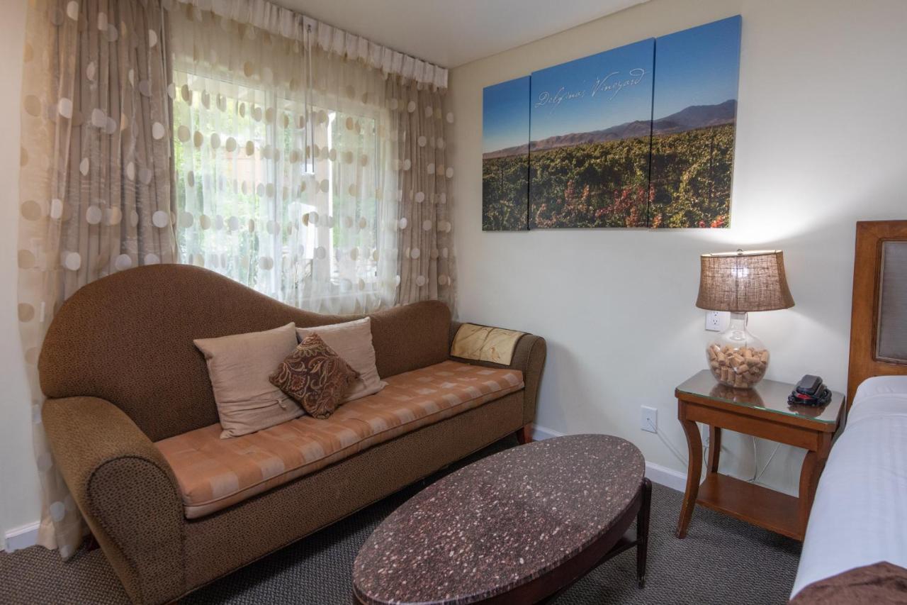 King Room Garden View