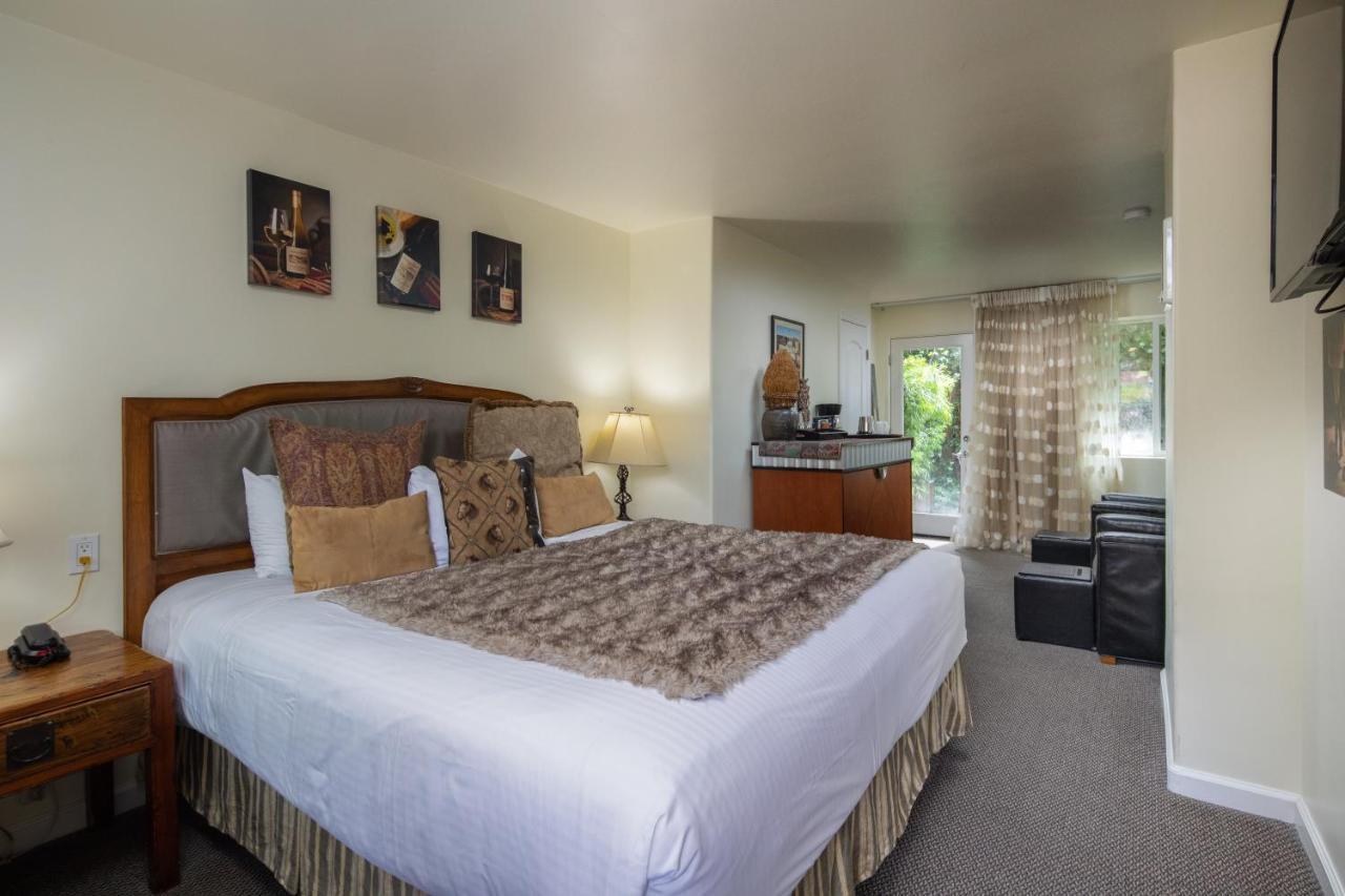 King Room Garden View