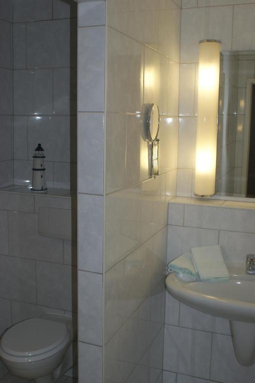Small Single Room