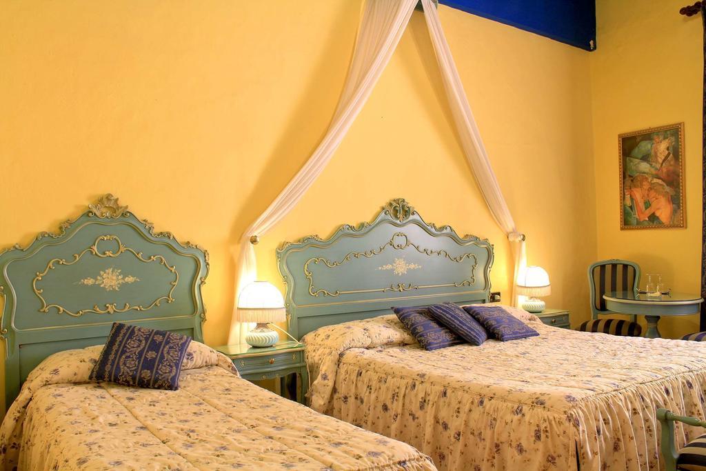 Triple Room,682286505:JPEG