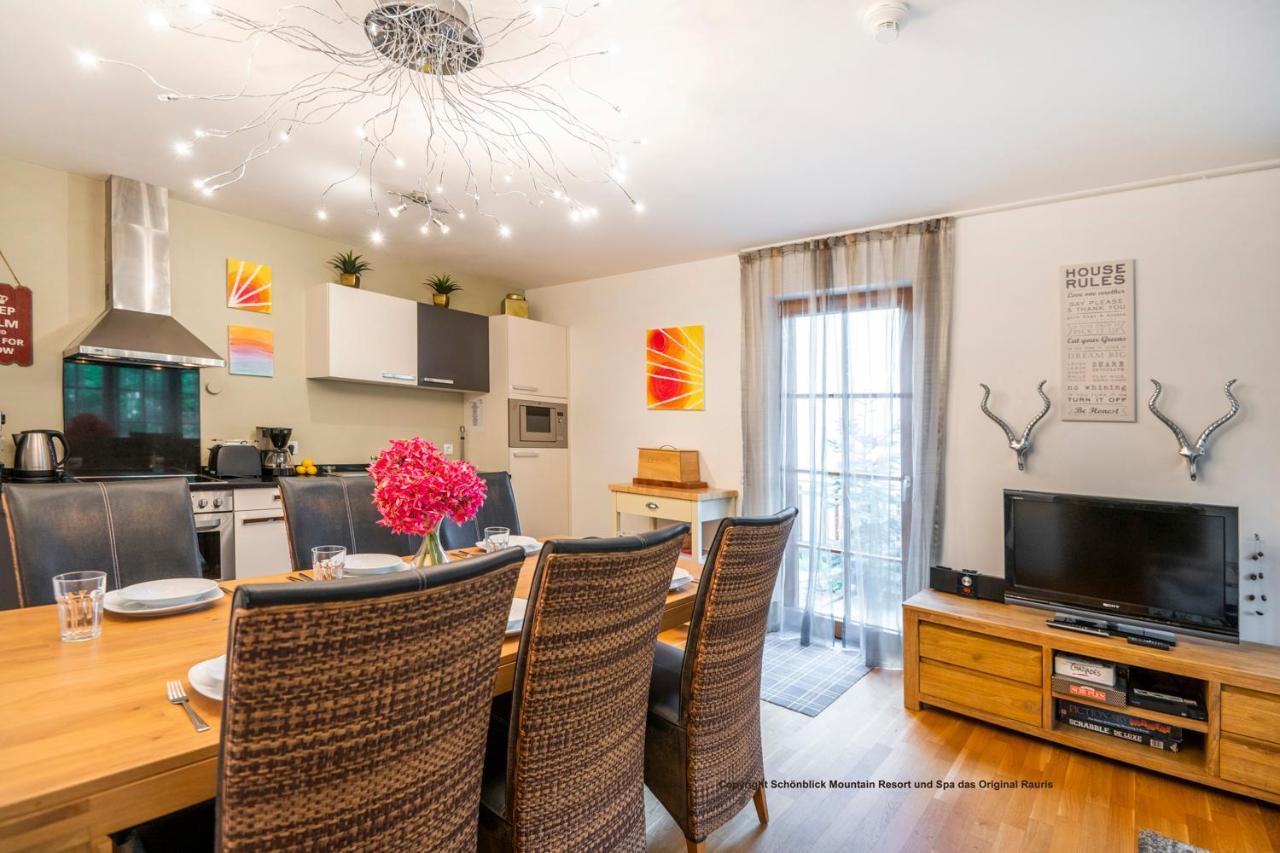 Three-Bedroom Apartmen Sofa Bed