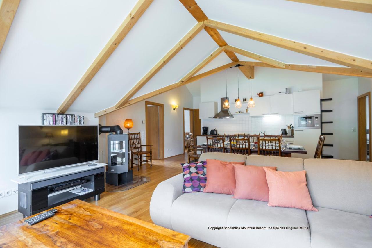 Four-Bedroom Apartment Sofa Bed